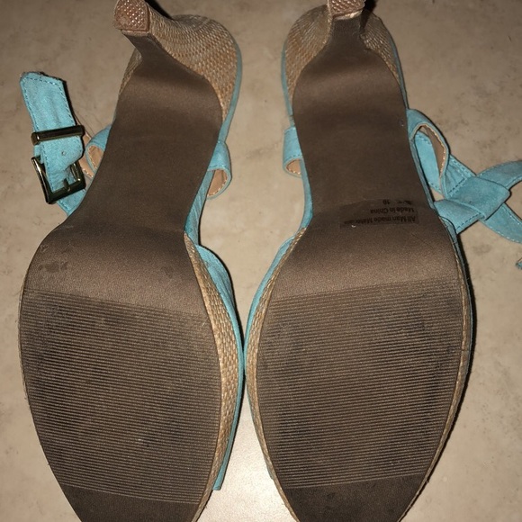 Tiffany Blue Teal Suede Platform Dress Heels - Picture 5 of 6